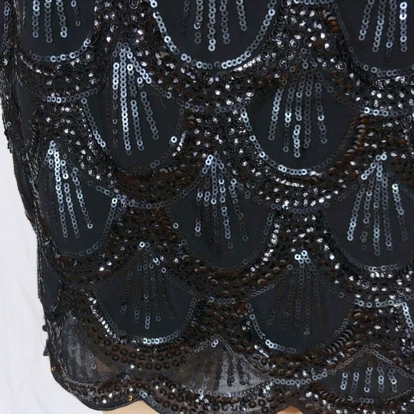 NWT Tobi Black Scalloped Sequin Mini Skirt - Picture 3 of 7